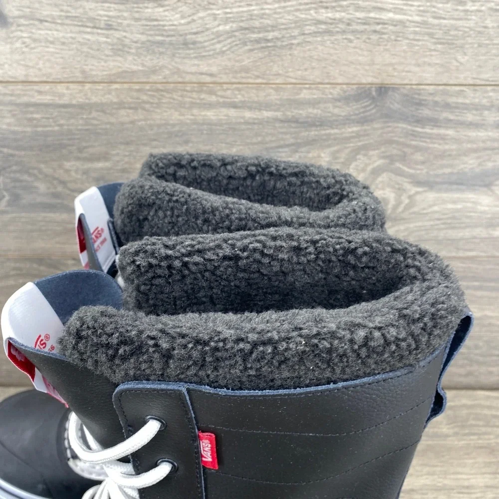 Vans Standard Snow MTE Men 10 Black White Leather Winter Snow Boots Duck Boot